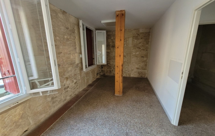 Local d'activité   SAINT-AUNES  85 m2 1 000 € 